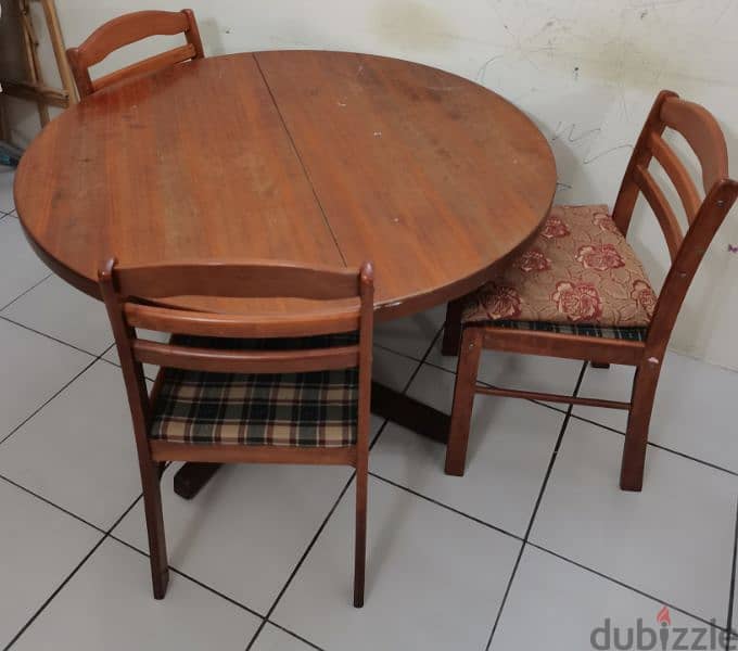 dinning table with 3 chairs 1