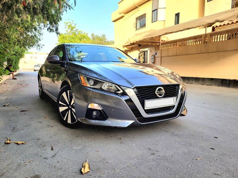 NISSAN ALTIMA SV MODEL 2019 ONE FAMILY USED CAR FOR SALE URGENTLY 3
