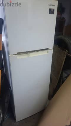 refrigerator/fridge for sale in good  condition 0