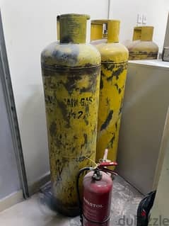 commercial gas cylinder