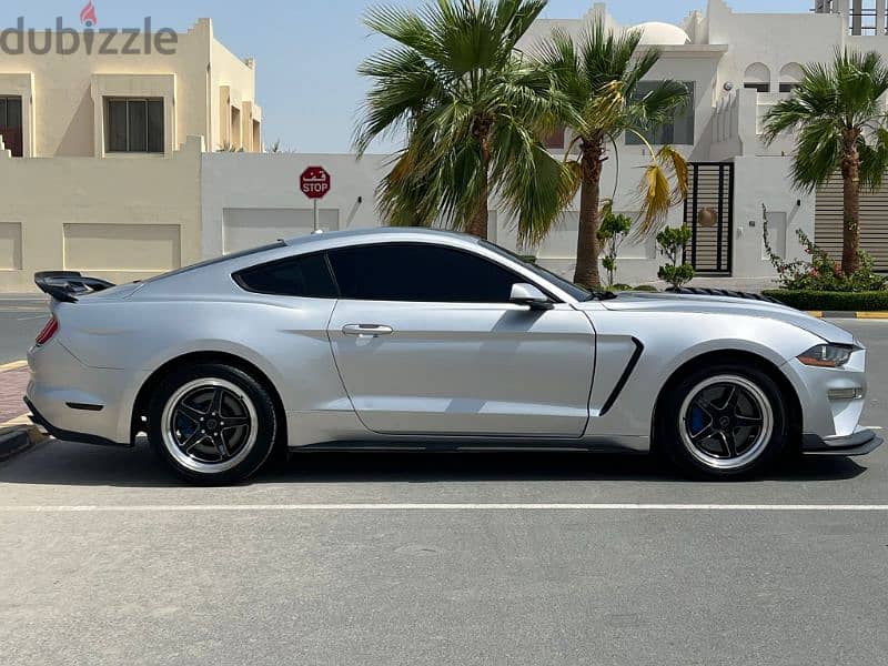 Ford MUSTANG GT 5.0 (2018 model) 2