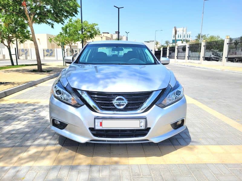 NISSAN ALTIMA MODEL 2018 MODEL WELL MAINTAINED CAR SALE URGENTLY 2