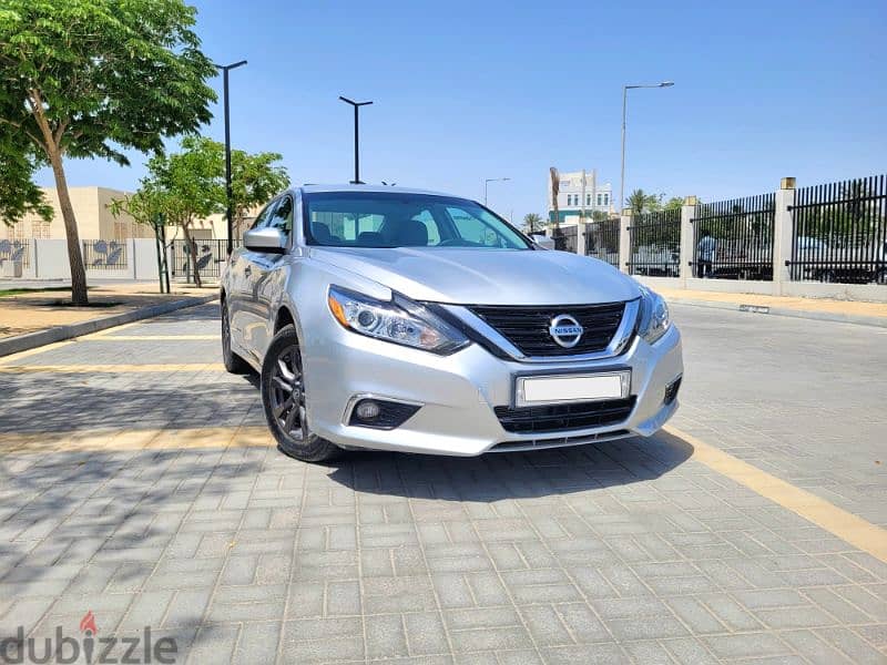 NISSAN ALTIMA MODEL 2018 MODEL WELL MAINTAINED CAR SALE URGENTLY 3