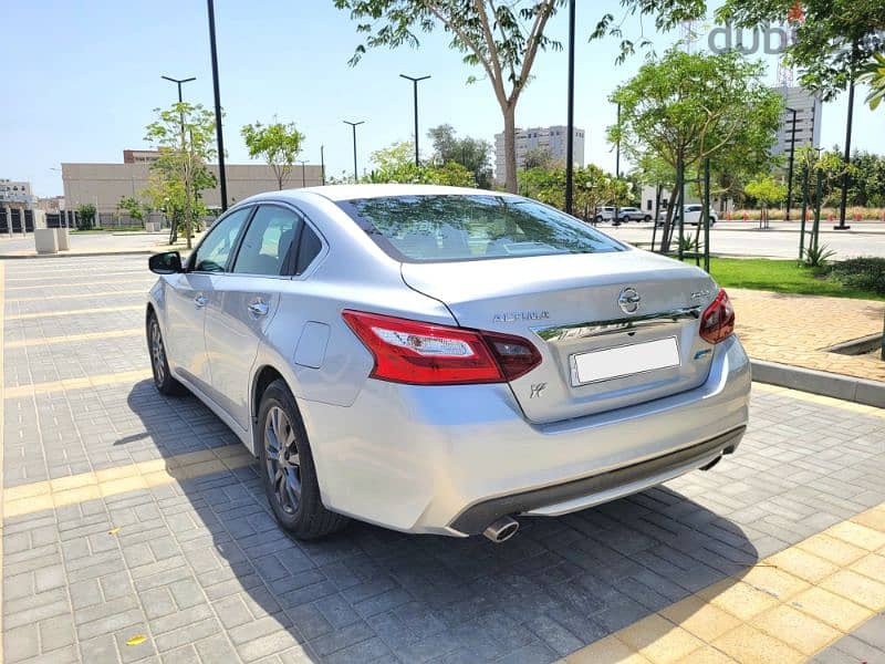 NISSAN ALTIMA MODEL 2018 MODEL WELL MAINTAINED CAR SALE URGENTLY 4