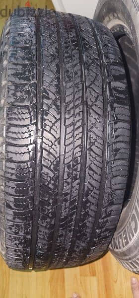 Car tyre for sale good condition 2 pcs size 265 60 R18 4