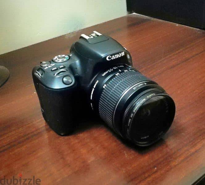 Canon EOS 2000D 2