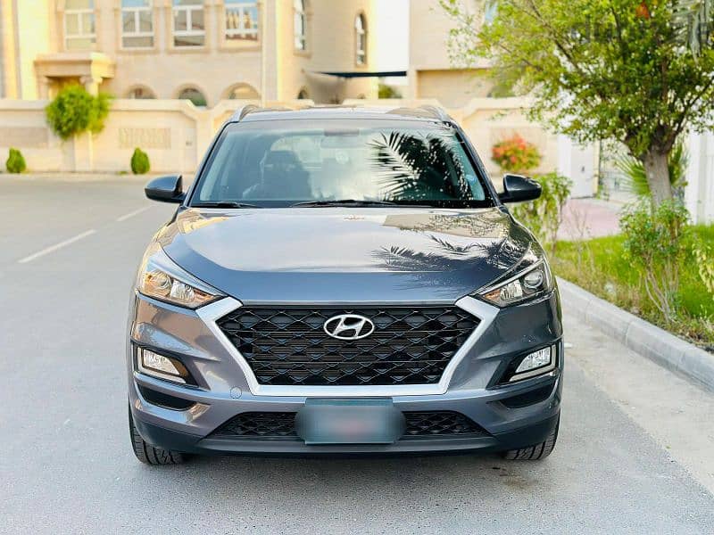 Hyundai Tucson 2019 model . single owner zero accident free car. 8