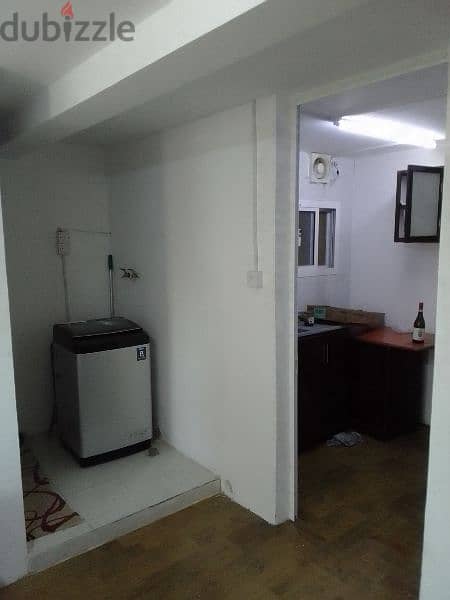 Fully furnished apartment with electricity in Hoora, price 170 dinars 4