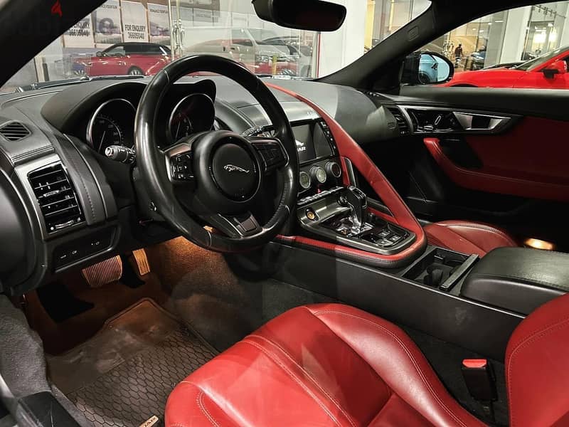 Jaguar F-Type S Coupe 2017 Mint Condtion Agent Maintained 4