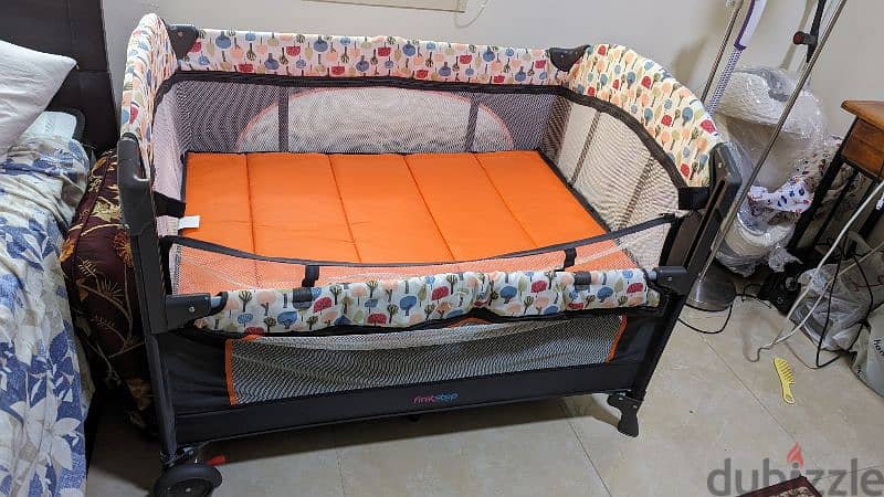 سرير أطفال بحاله ممتازة baby crib 1