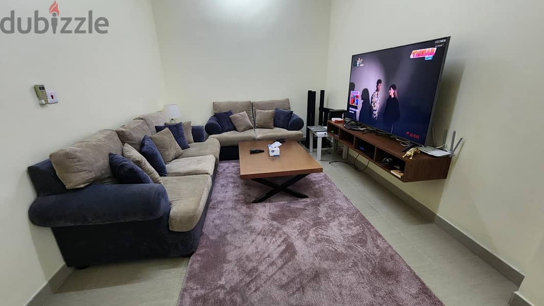 Sharing Room For A Executive Lady In a 2 BHK Apartment in Manama 1