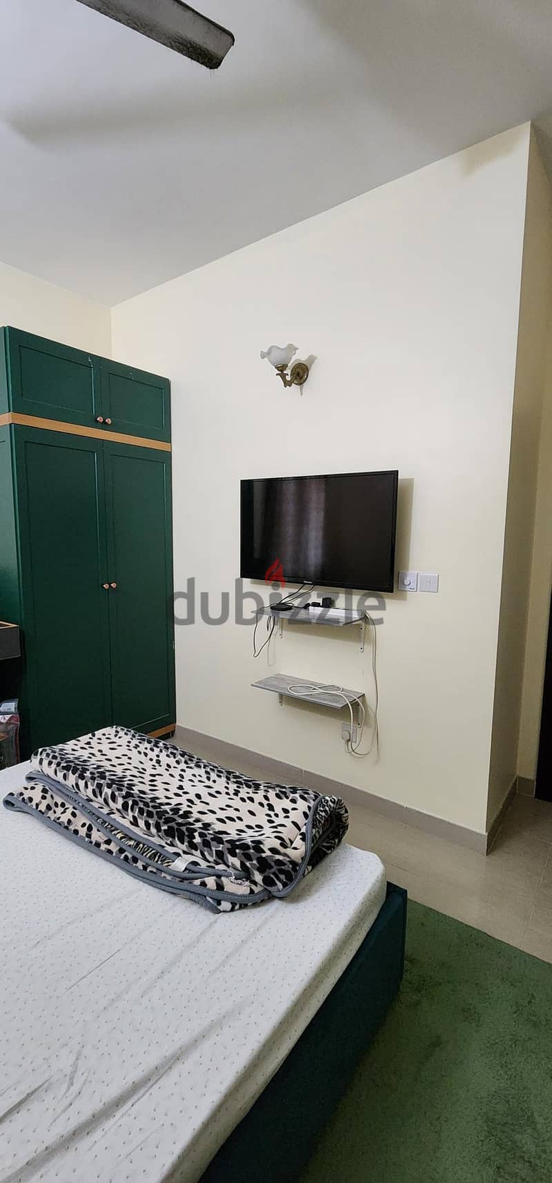 Sharing Room for Single Person In a 2 BHK Apartment 2