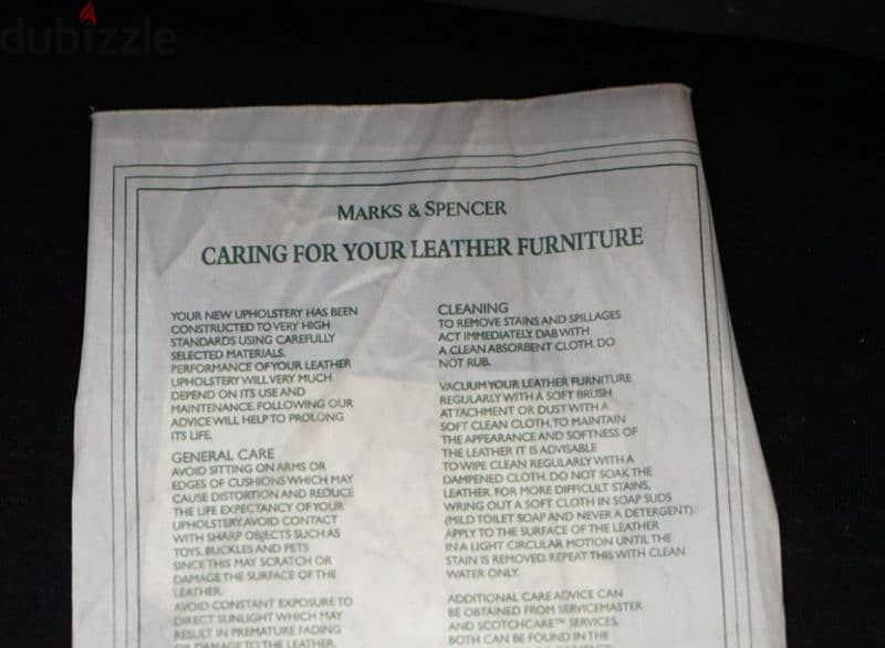 Brown Leather Sofa from Marks & Spencer

كنبة جلد من ماركس سبنسر 1