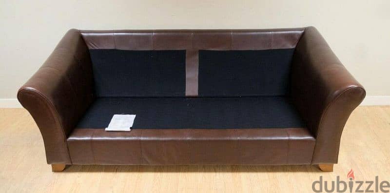 Brown Leather Sofa from Marks & Spencer

كنبة جلد من ماركس سبنسر 3