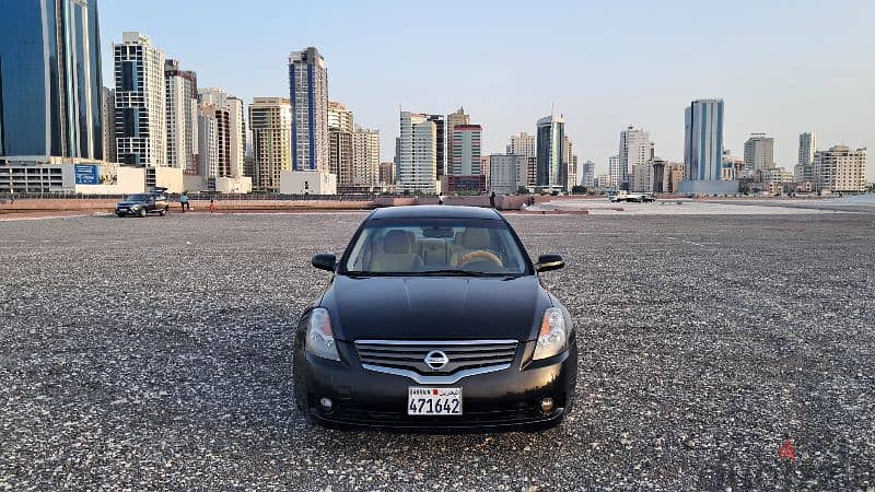 Nissan Altima 2.5cc ,Clean Car,Good Condition 1