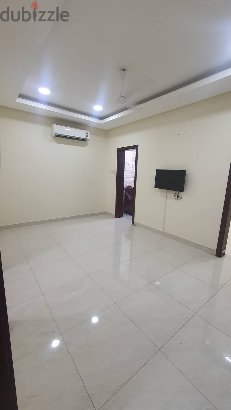 Flat for Rent in Qudaibiya area near Moskey market for families only 1