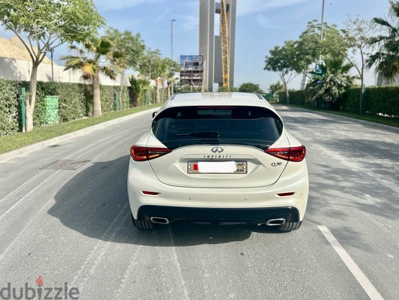 Infiniti Q30 2019 in excellent condition for sale 3