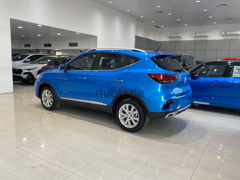 MG ZS 2024 (Blue) 5