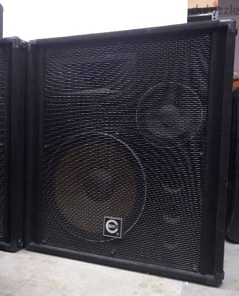 Passive Speakers in Mint Condition 7