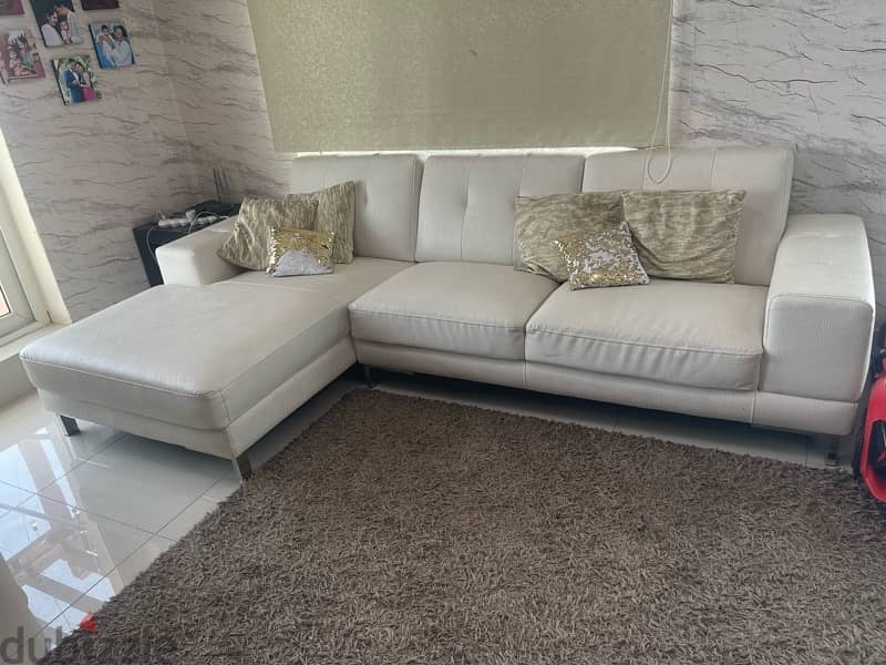Homecenter Sofa for Sale L-shape and white color Leather 2