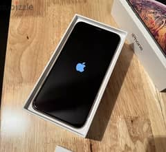 iPhone XS Max 256gb good condition with box and charger