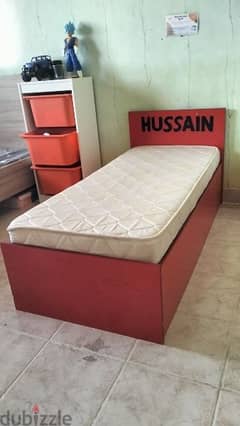 used kids bed 0