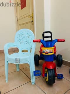 kids cycle and 2 small chairs for sale