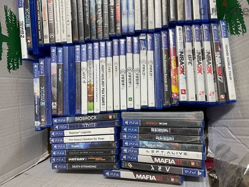 PS4 / PS5 / PS3 /XBox games In good condition Contact me in Whatsapp 11