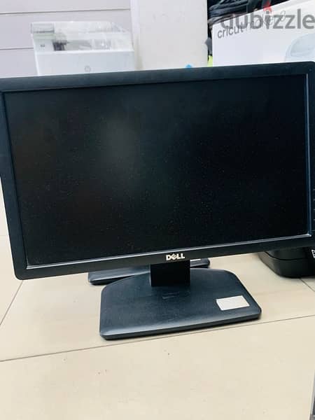 dell 19 inch led monitor good price 1