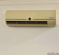 Pearl 2.5 ton split AC for sale with 6 meter copper wire and remote.