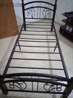Sigle Beds Iron Made Avalilable for Sale