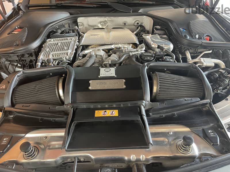 Beautiful 2019 Mercedes AMG E63S 14