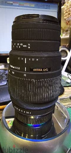 Sigma 70-300mm f/4-5.6 DG Macro Telephoto Zoom Lens for Sale 0