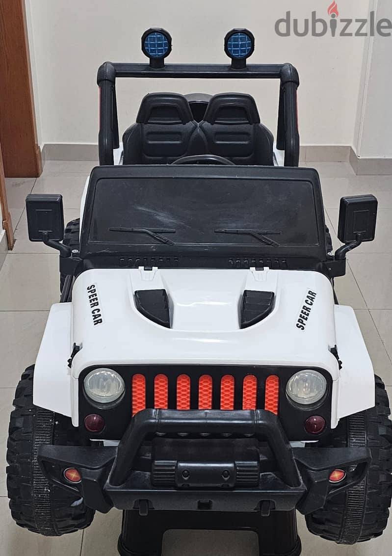 USED Rechargeable Jeep with Remote Control & MP3 Player 4