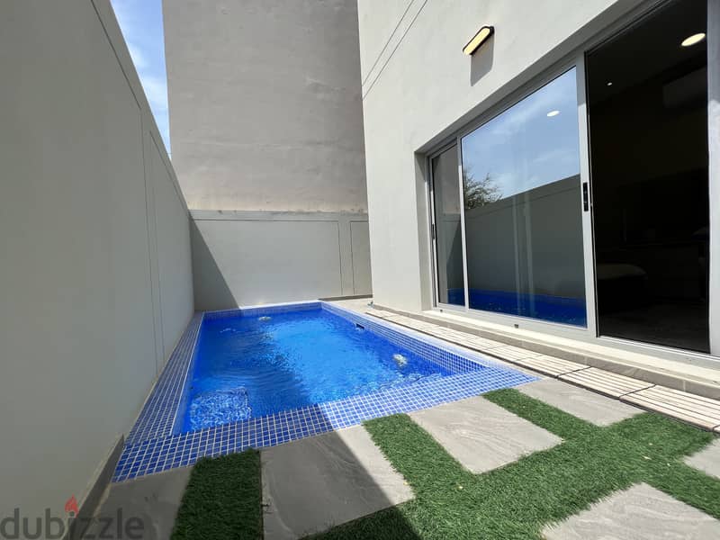 Modern 2 Bedroom Furnished With Private Pool 8