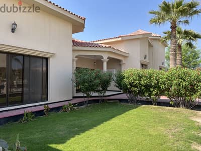 Elegant 4 Bedroom| Garden|close to Saudi Causeway