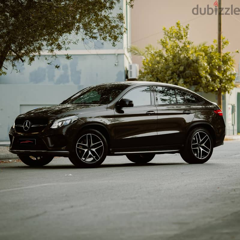 MERCEDES BENZ GLE 43 COUPE AMG 2