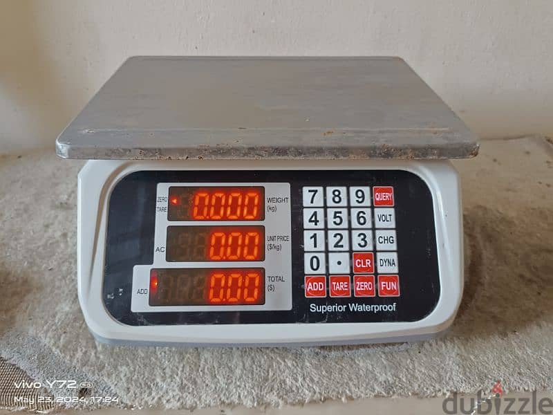 digital weight scale 30 KG water proof condition good 3