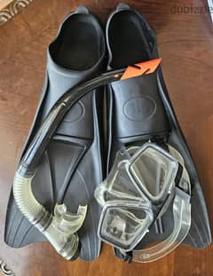 Full diving /snorkeling set -  fins mask and underwear breathing tube. 0