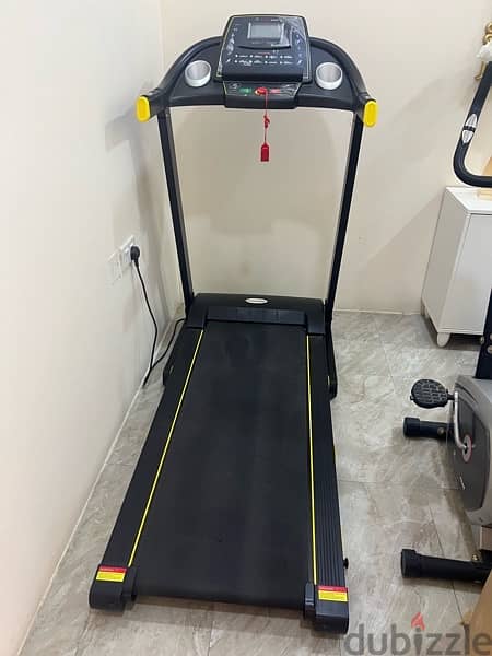treadmil for sale barely used 2
