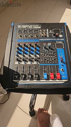 6 channel mixer with power.