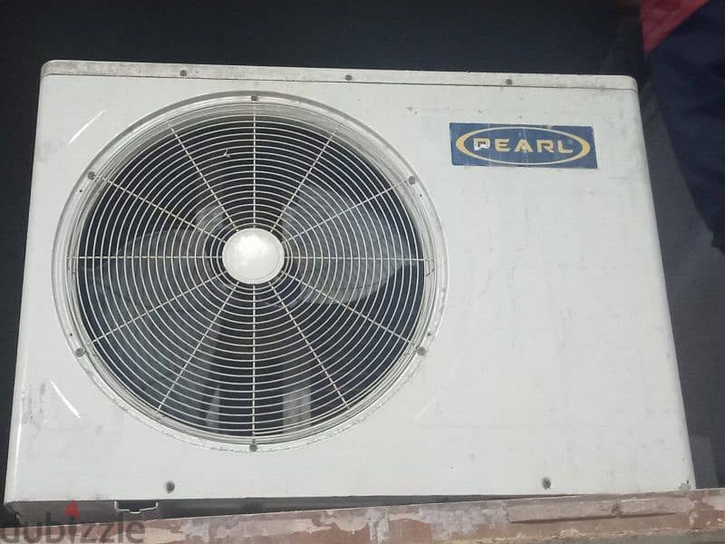 2 ton Ac for sale good condition good working six months warranty 3