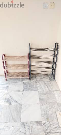shoe rack in good condition
