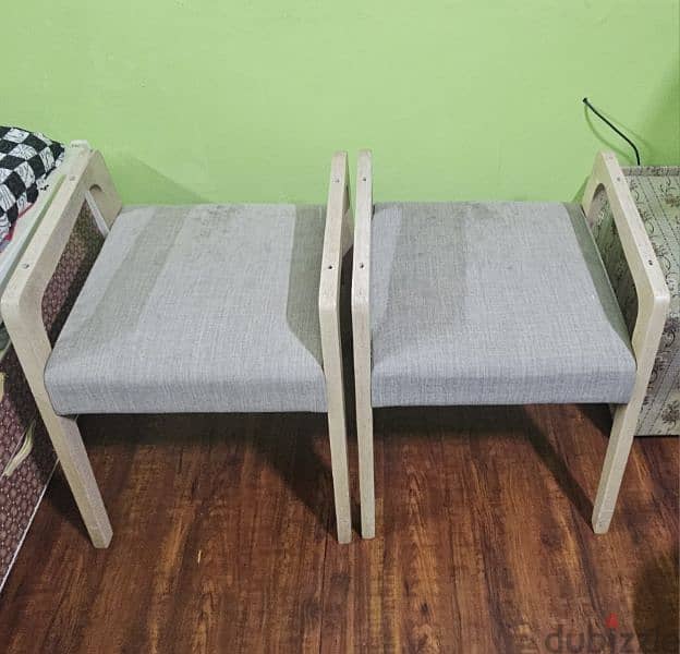 2 stools both for BD 5 only 2