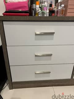 dresser with mirror and chest drawer
