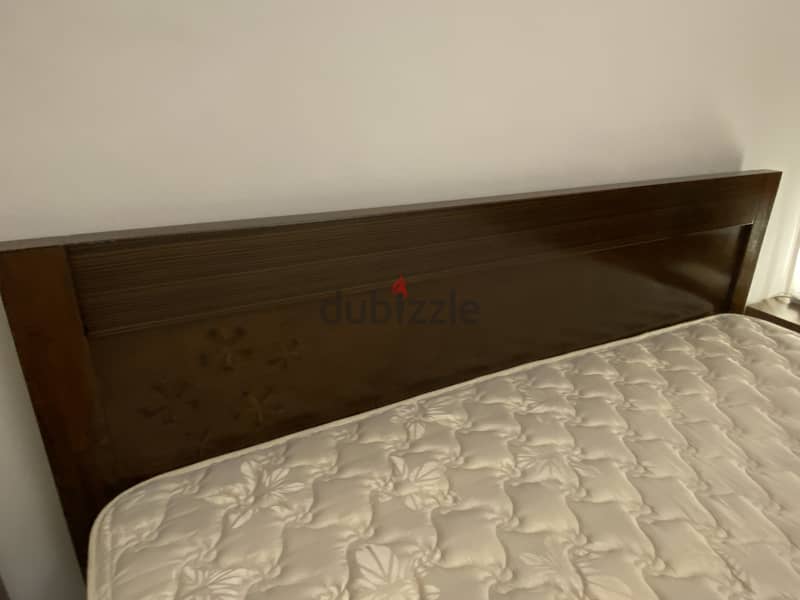 Wooden King Size Bed (no mattress) 5