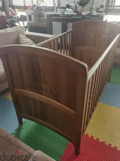 Wooden crib for sale, durable and good condition