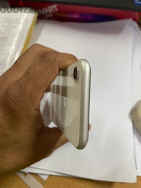 IPhone XR 128GB Used in good condition 5