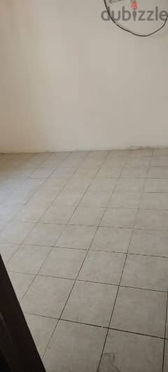 Room For Rent in 2BHK Flat