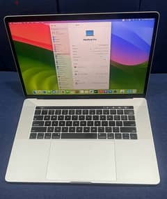 Apple MacBook Pro 15” 16GB 500gB 2018TouchBar i7 6-core